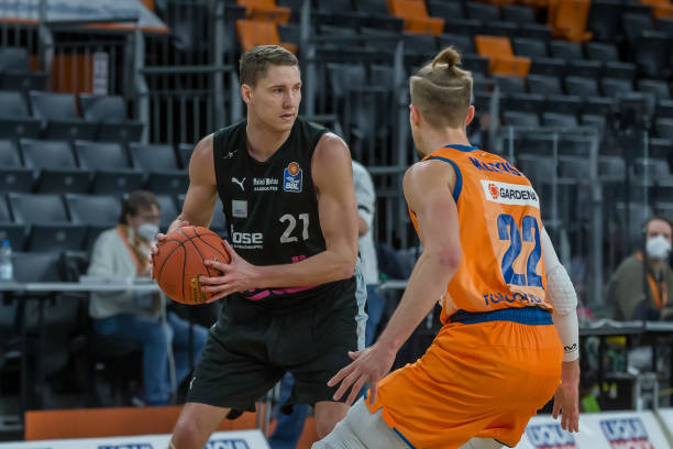 来帮你继续 来帮你继续